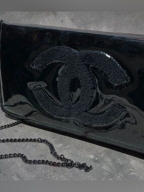 Elegant Black Patent Leather CC Logo Clutch and/or crossbody- NEW & Sealed!
